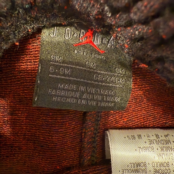 Nike Jordan Kids Black Jogger Pants - Picture 3 of 3